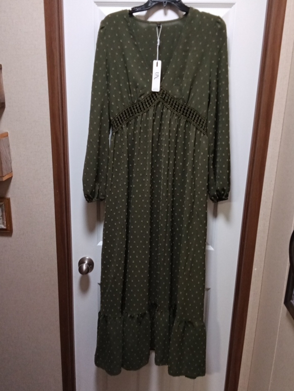 NWT ultranice Size L MAXI DRESS ARMY GREEN OPEN CROCHET EMPIRE WAIST